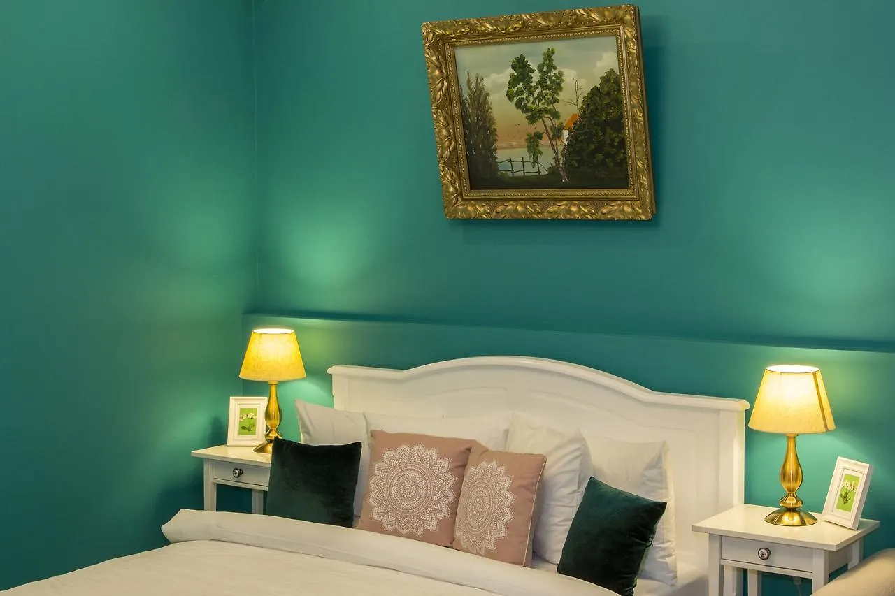 Premium Studio By Mrg Apartments Bucharest